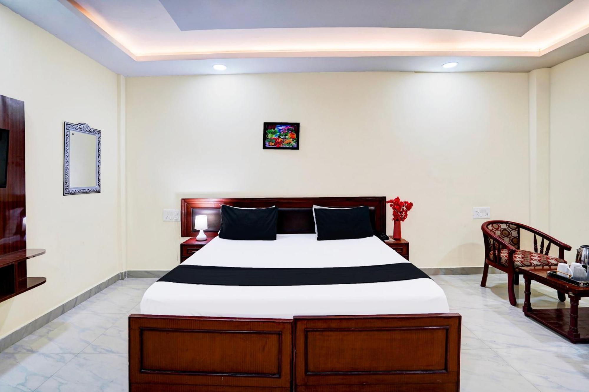 Hotel O Nova Resorts & Luxury Farm Raebareli Экстерьер фото